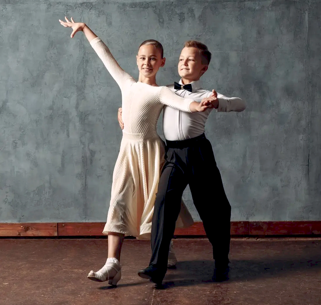 ÇOCUK DANS DERSLERİ